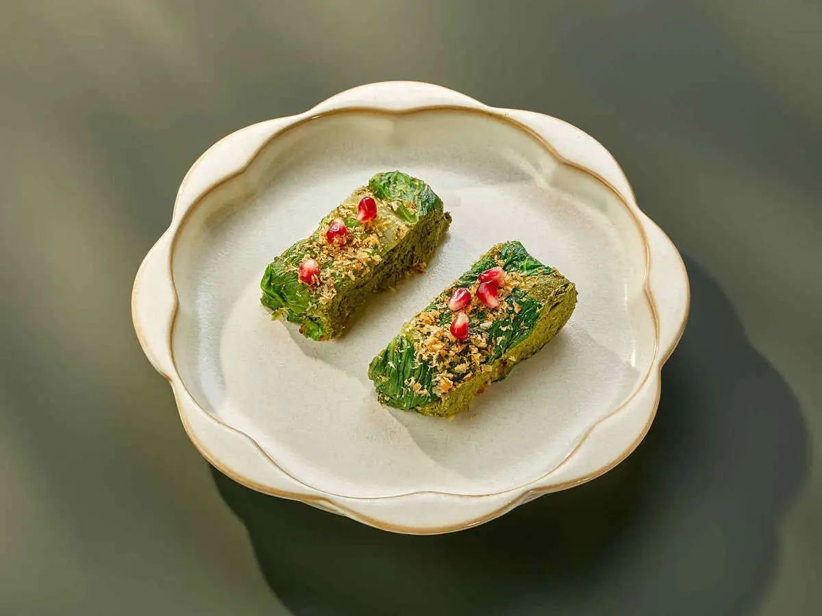 Пхали из шпината с зеленым маслом 