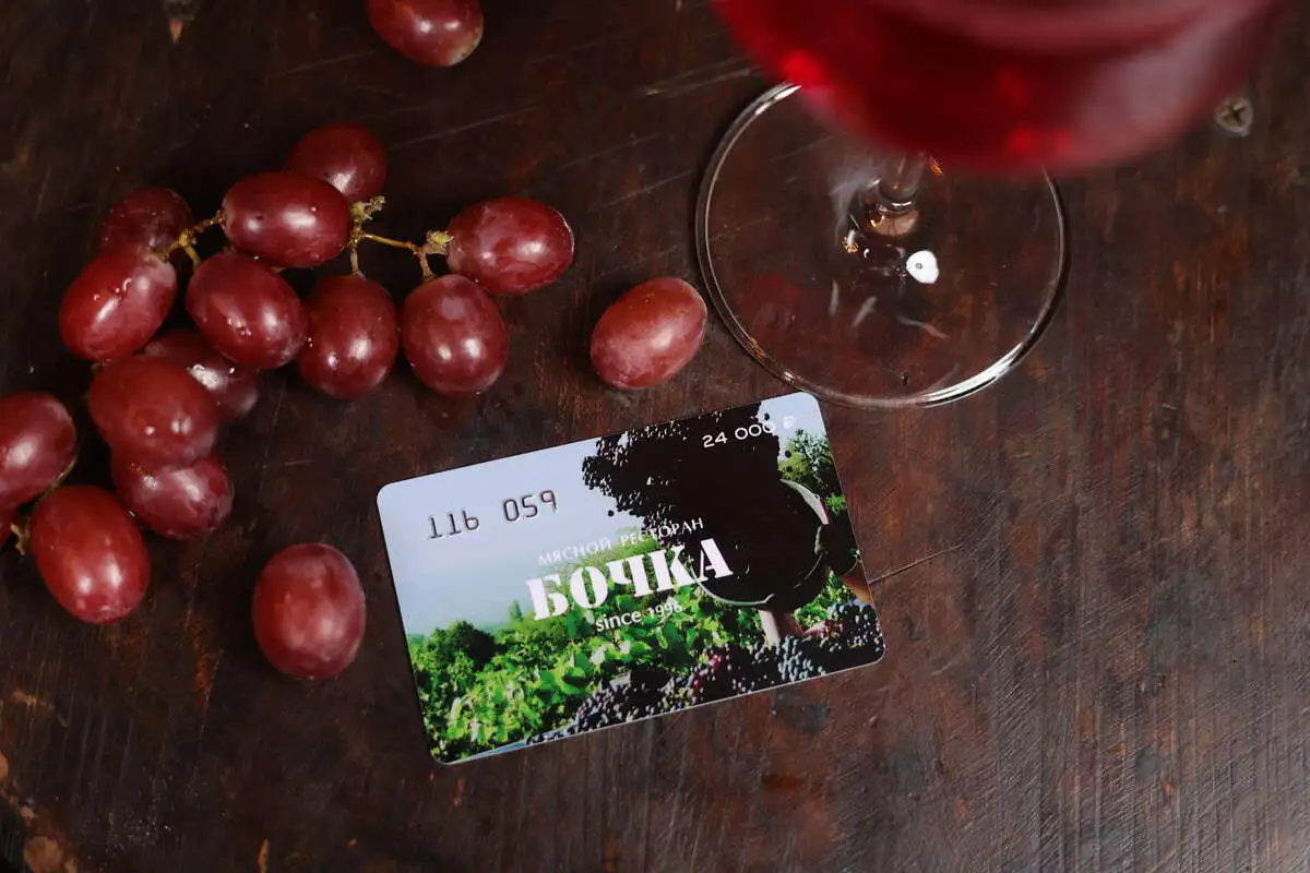 Подарочная карта на 2 персону на любой винный ужин в Бочке