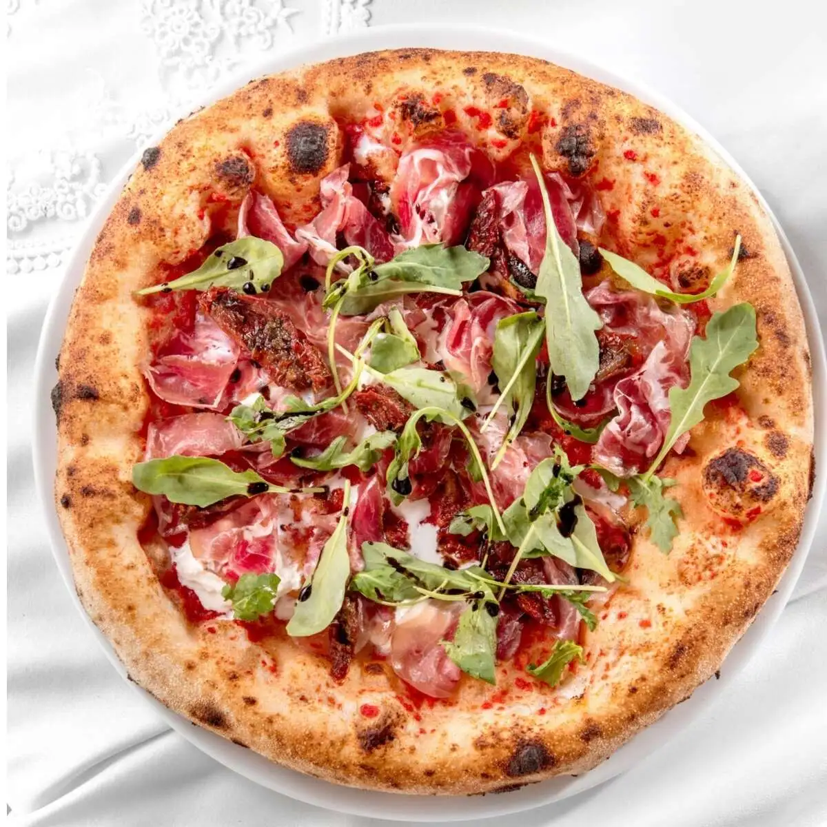 Пицца Коппа и Страчателла