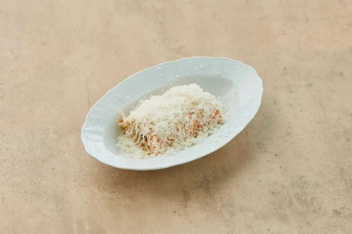 Мимоза с угрем и пармезаном