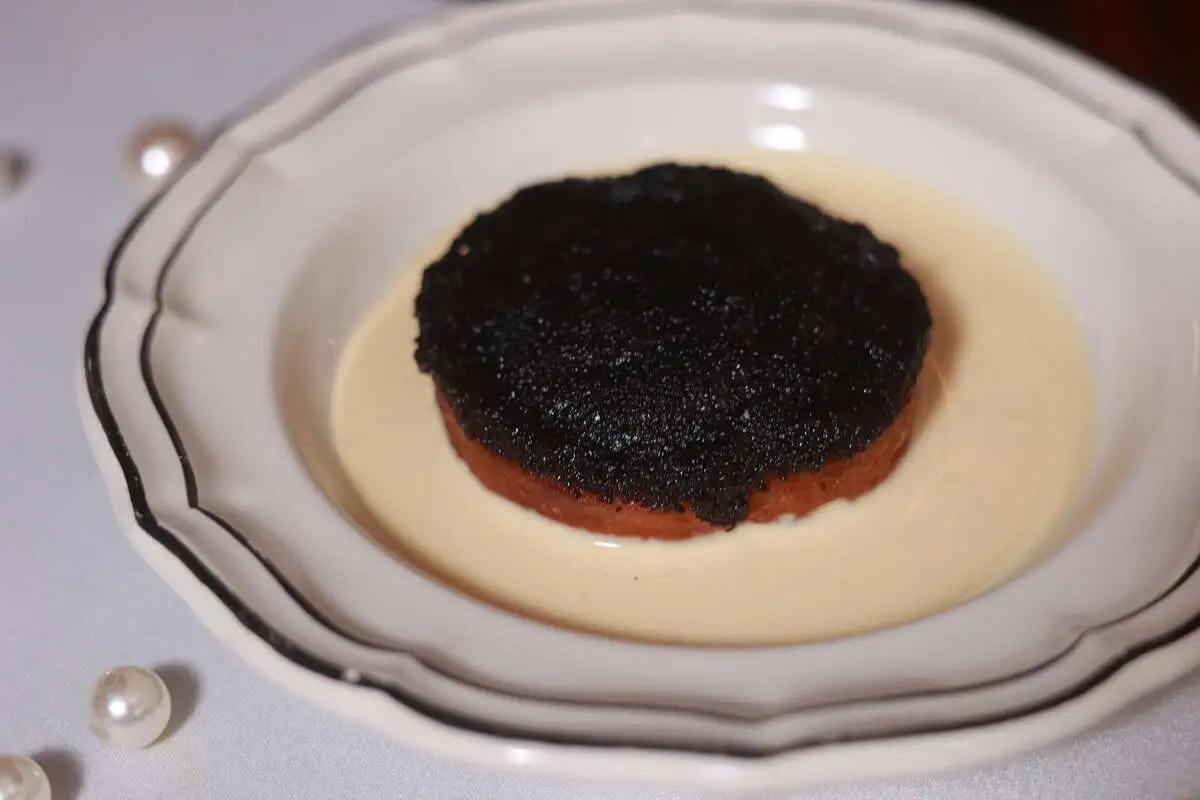 Бриошь с маком