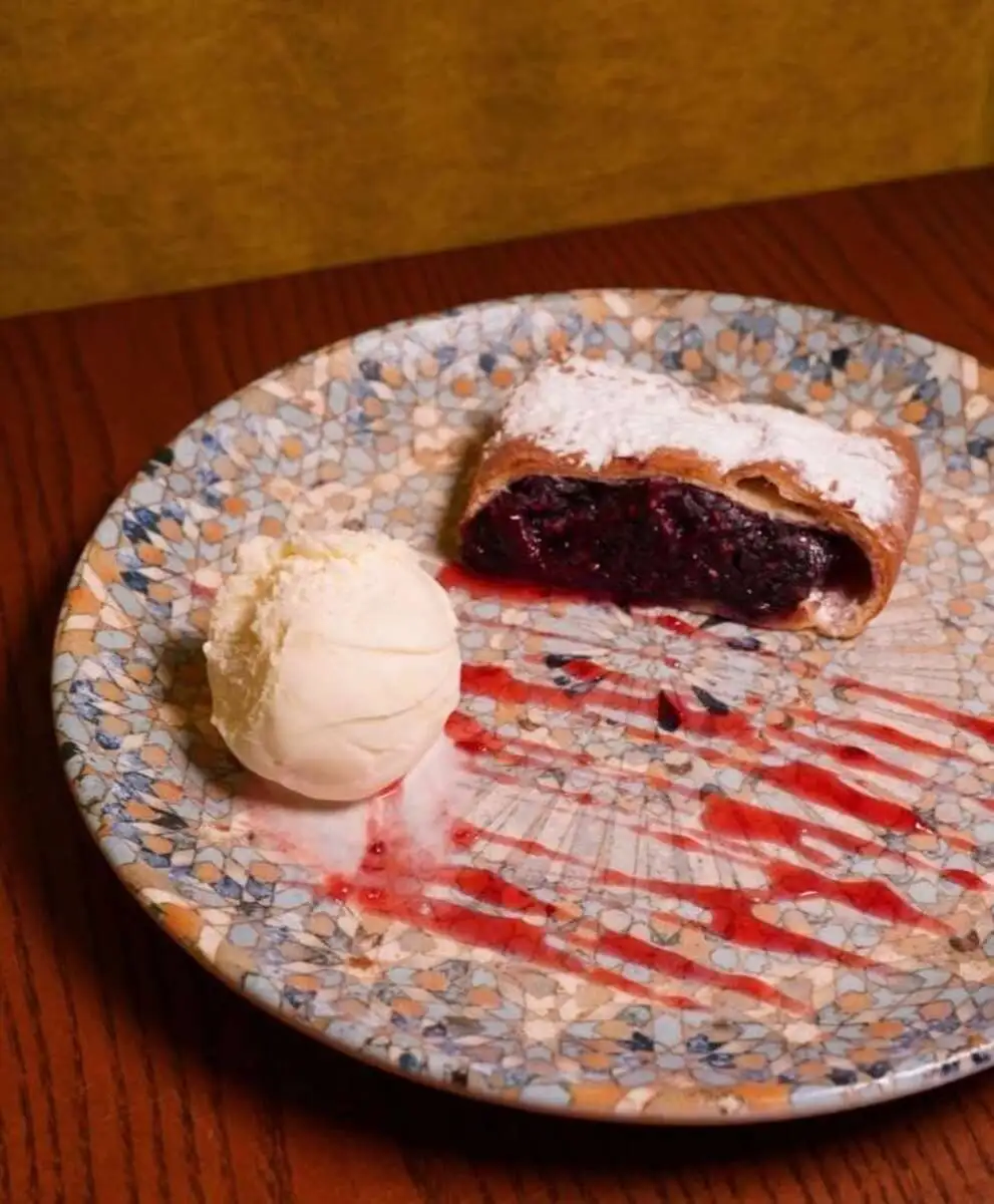 Штрудель ягодный