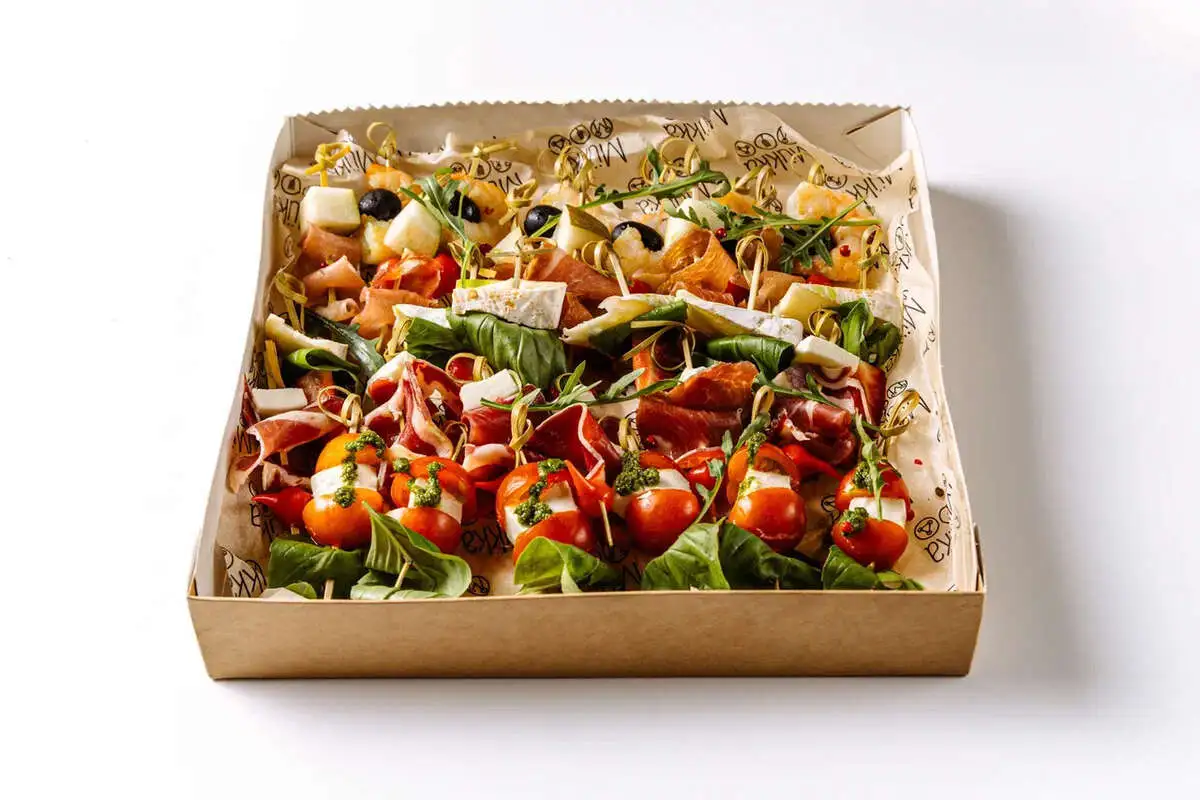 Бокс с канапе Италия