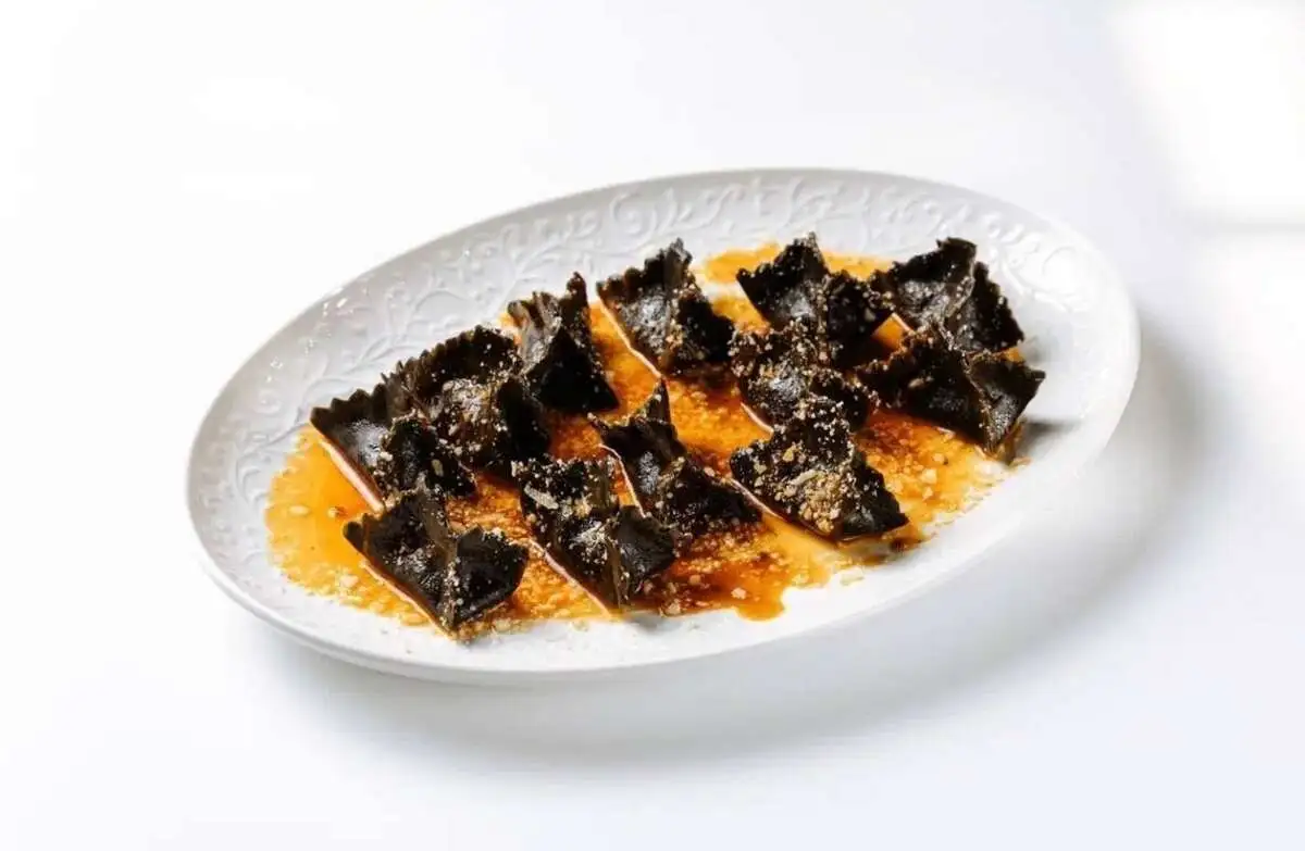 Фаготтини с чернилами каракатицы