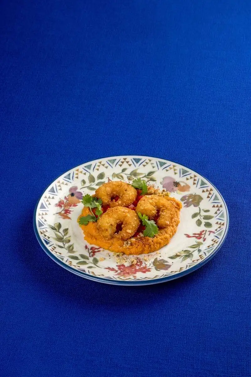 Хумус из батата с креветкой 