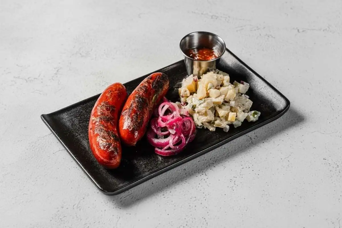 Колбаски на гриле