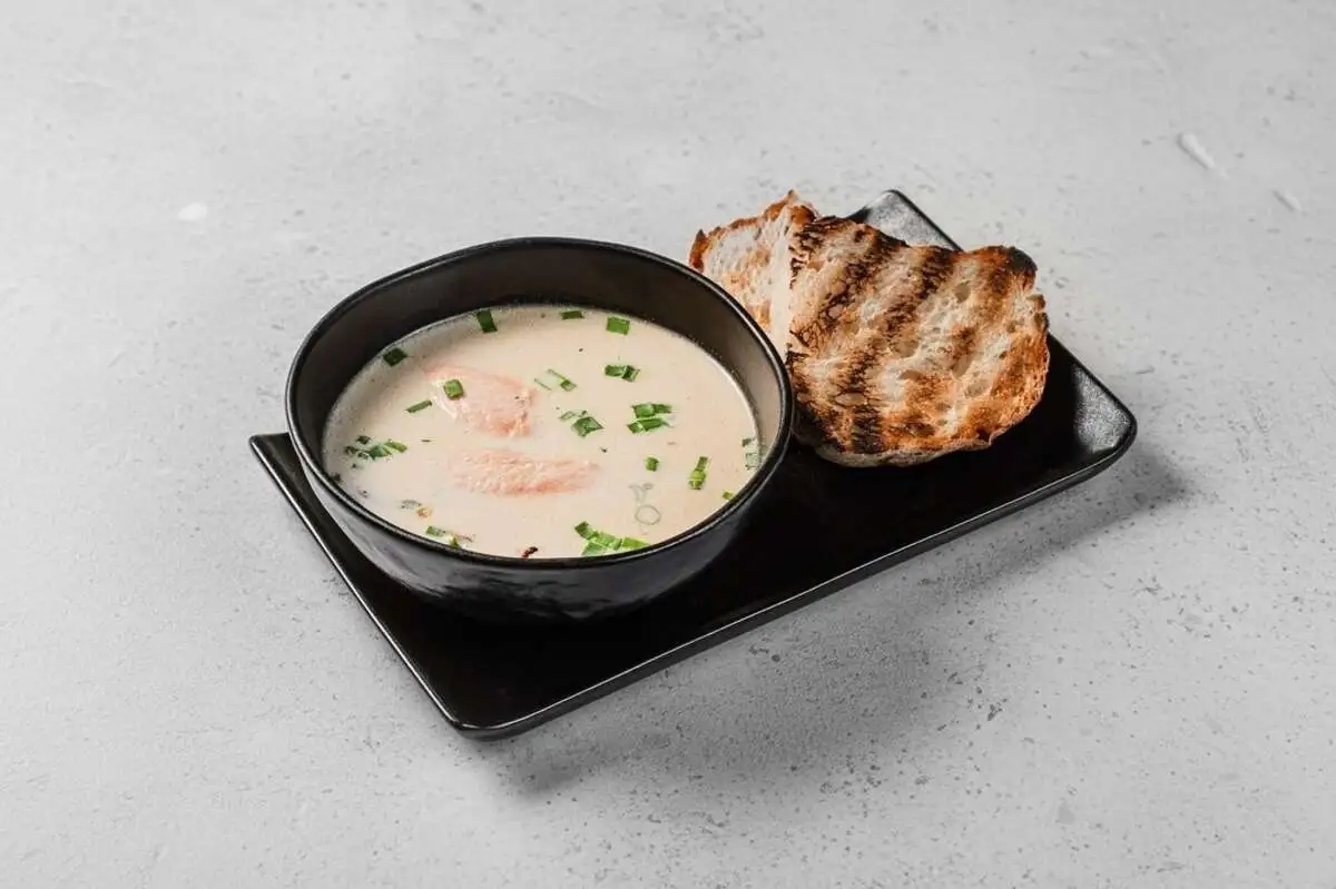 Уха Сливочная из лосося