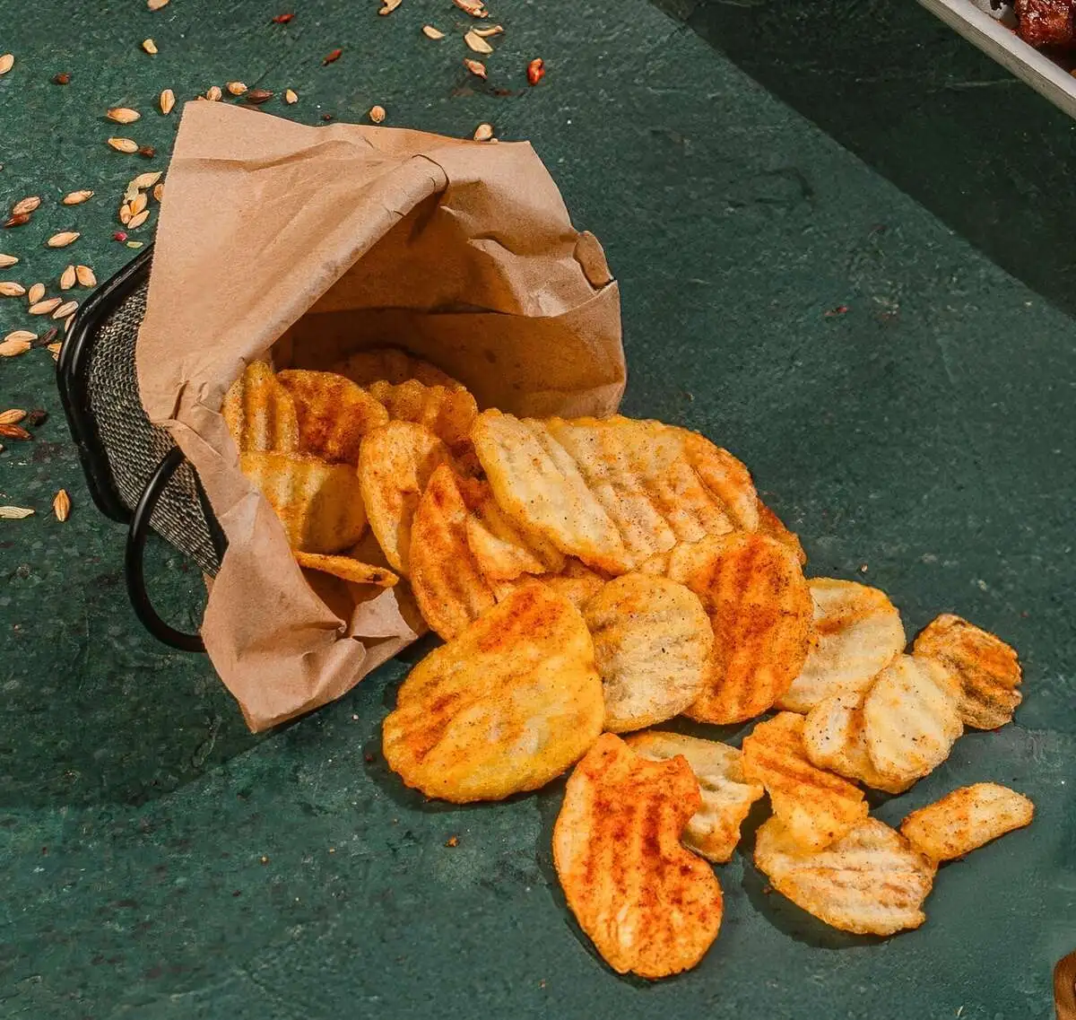 Картофельные чипсы