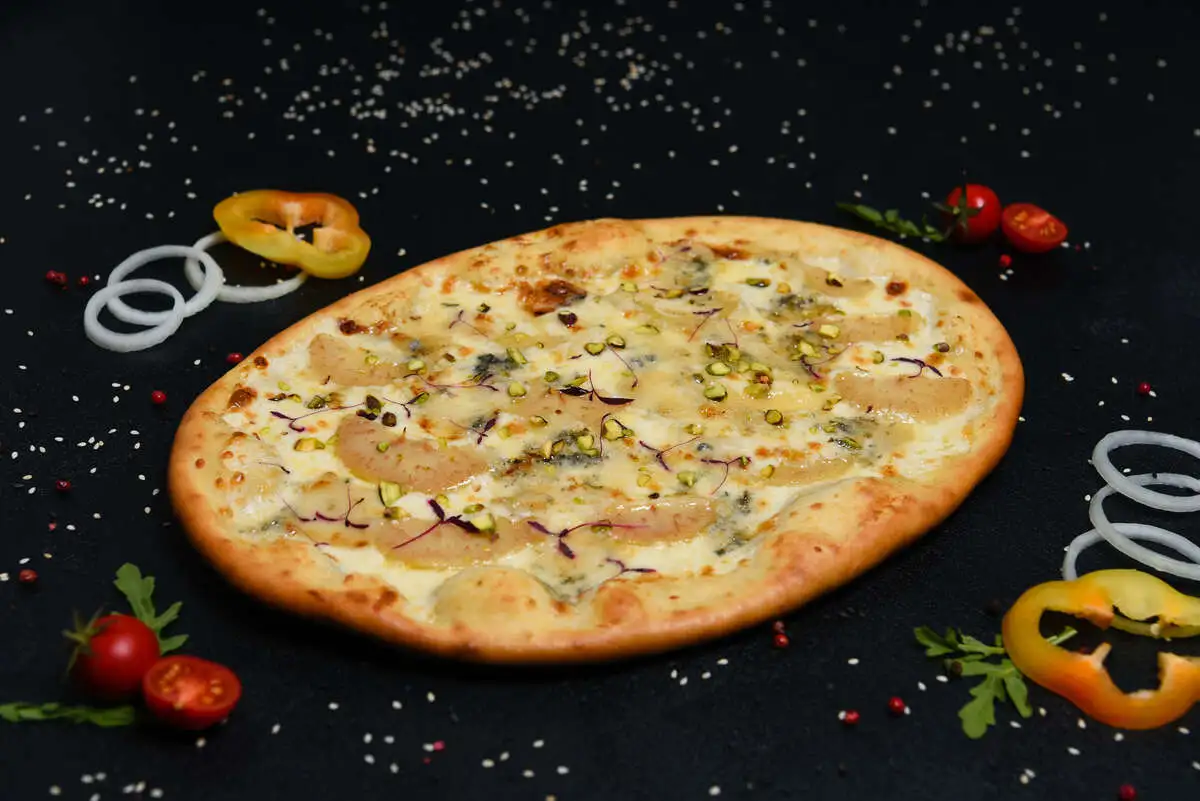 Пиццетта Груша с Горгонзолой