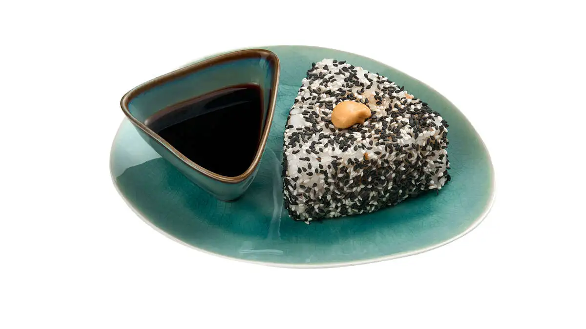 Онигири Том - ям 160/30гр.