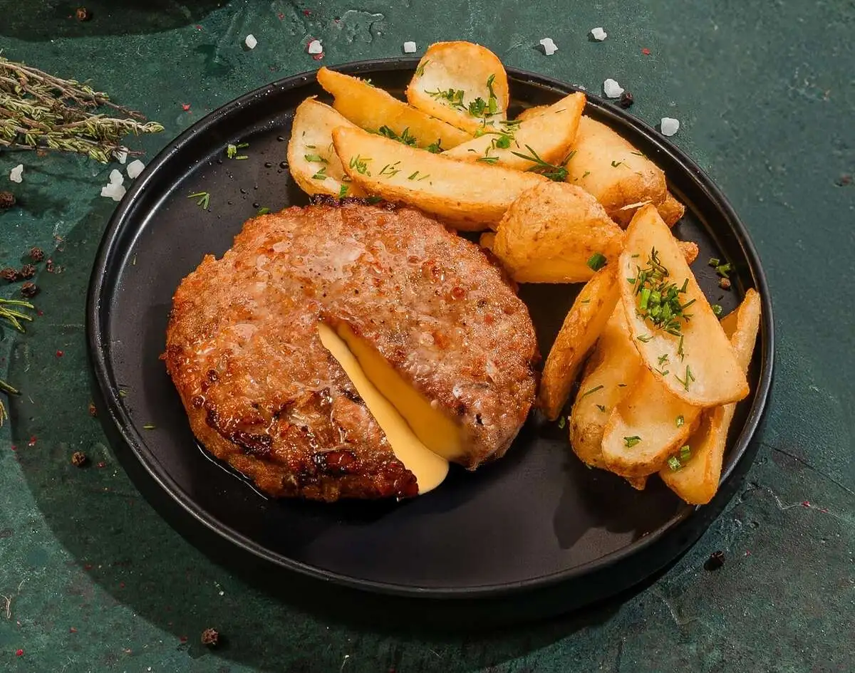 Кебаб с сырной лавой