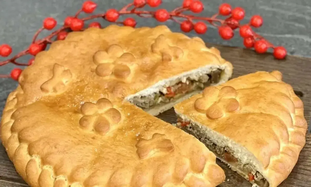 Бабулин пирог с фаршем и овощами гриль