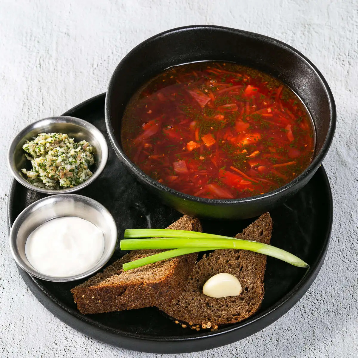 Борщ Уральский с бутербродом