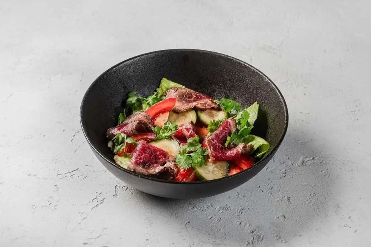 Салат с Ростбифом