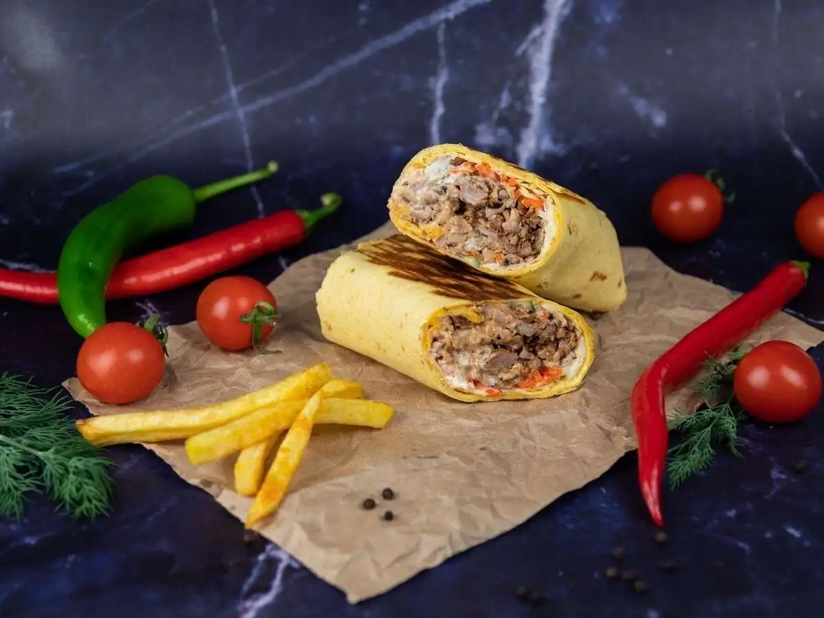 Шаурма в тортилье с говядиной