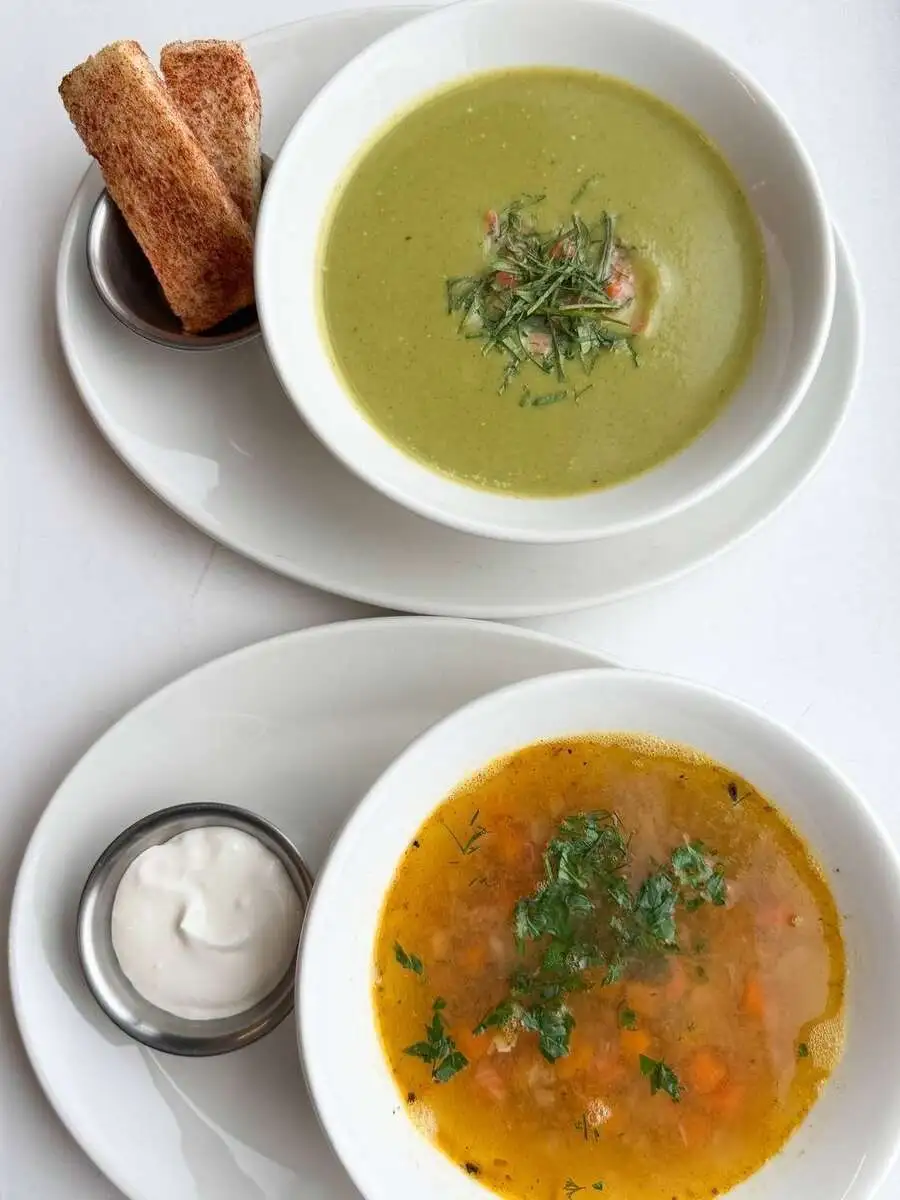 БО Крем-суп из брокколи с лососем и гренками 250/20 гр