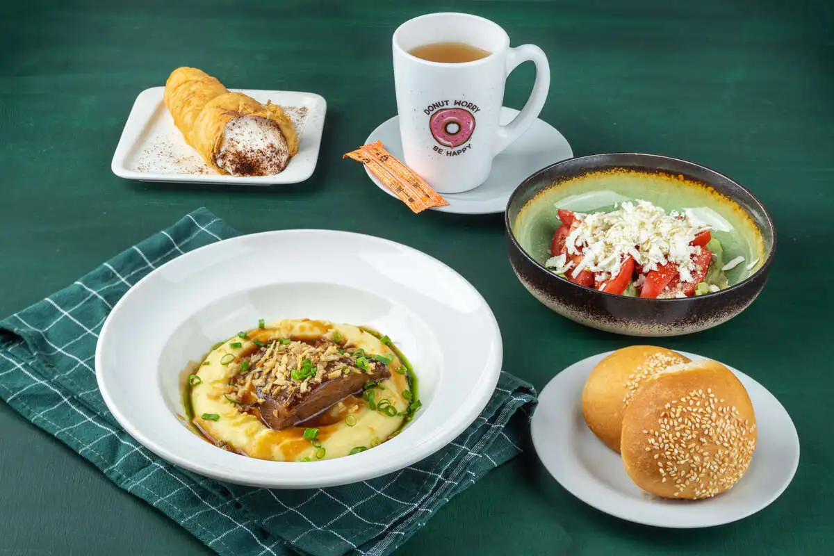 УЖИН Говяжьи щёчки с картофельным пюре