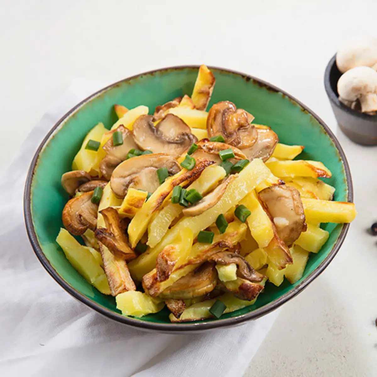 Картофель жаренный с грибами