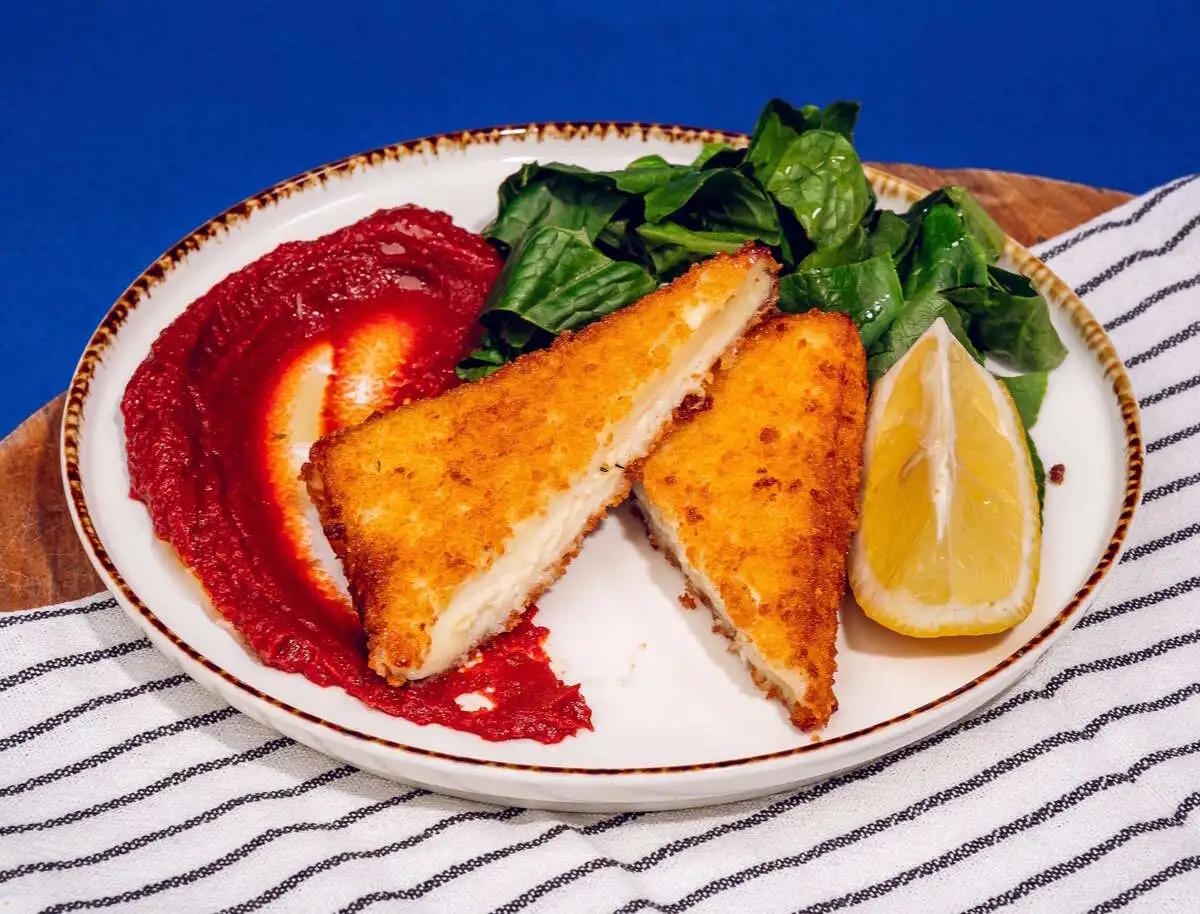 Халлуми Саганаки