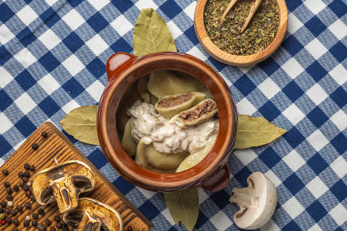 Вареники с ливером в горшочке