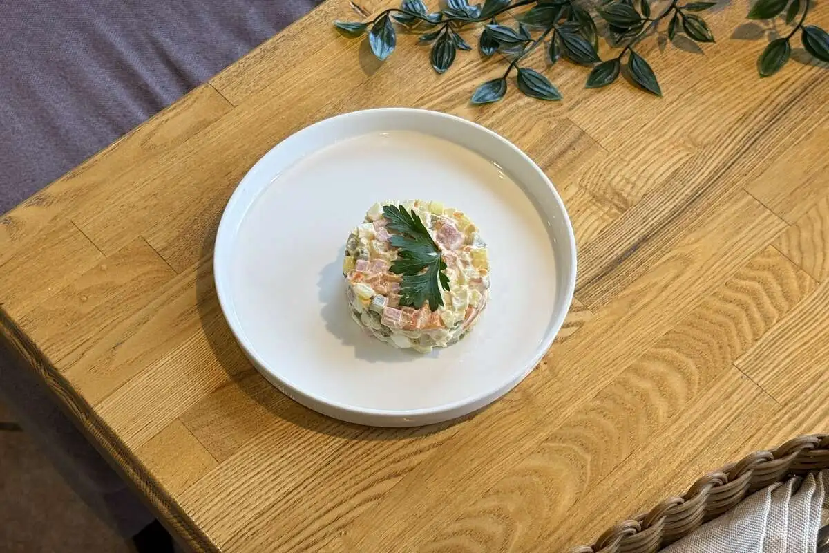 Оливье с ветчиной