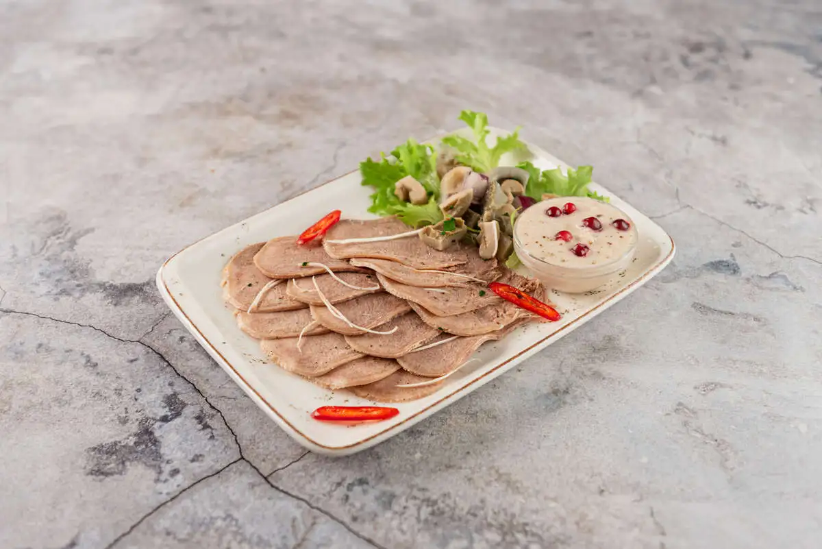 Язык говяжий с хреном