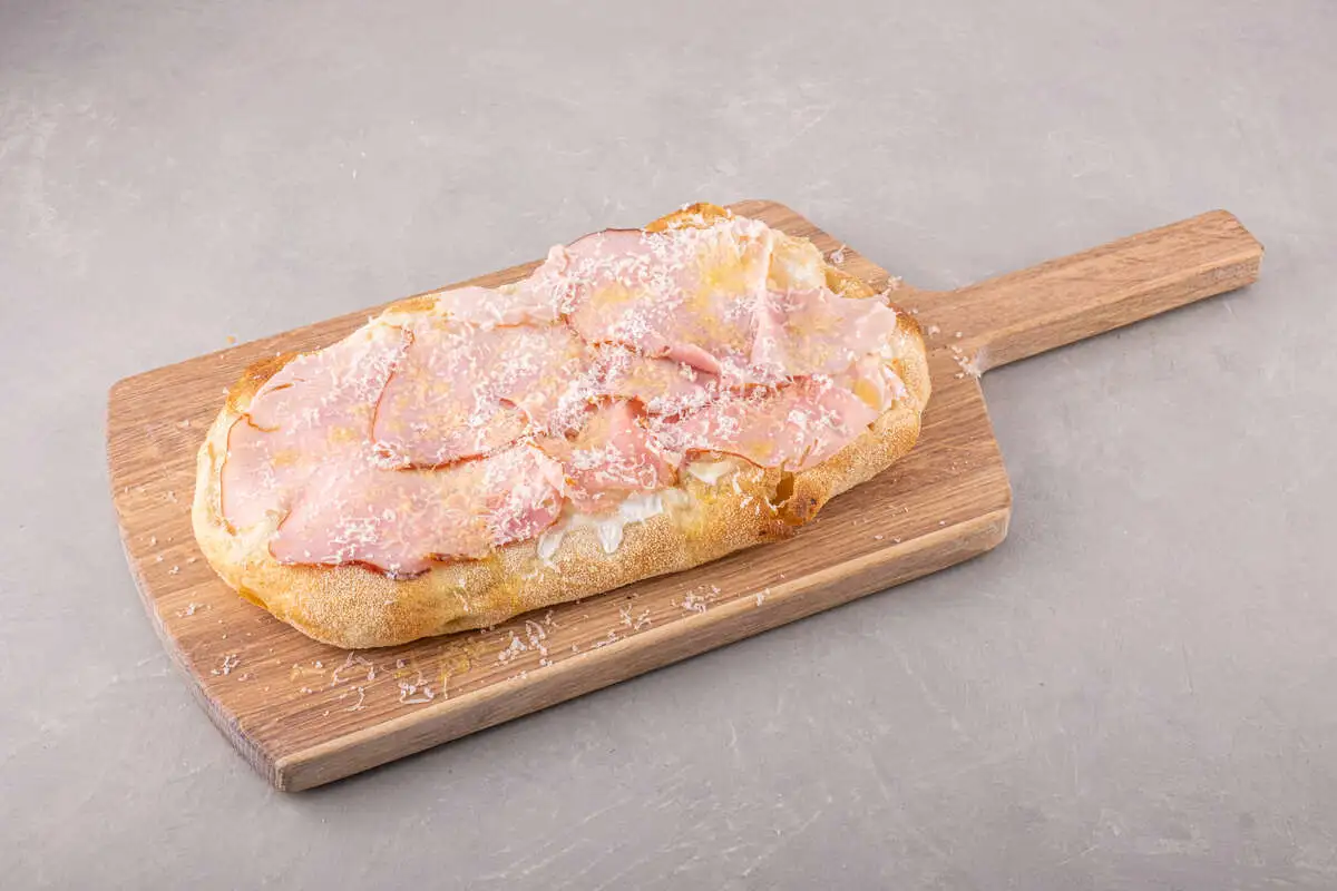 Окорок и Пармезан-пицца