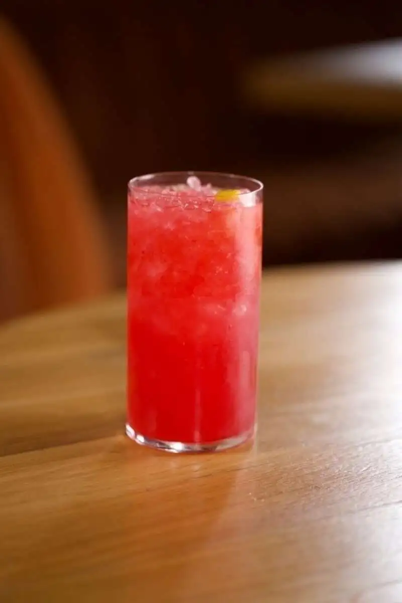 0,4 л КЛУБНИКА ЛИМОНАД