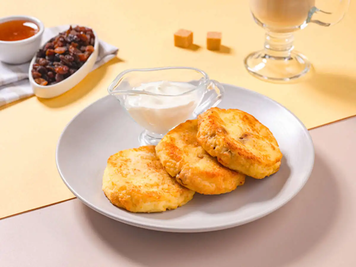 Сырники с изюмом