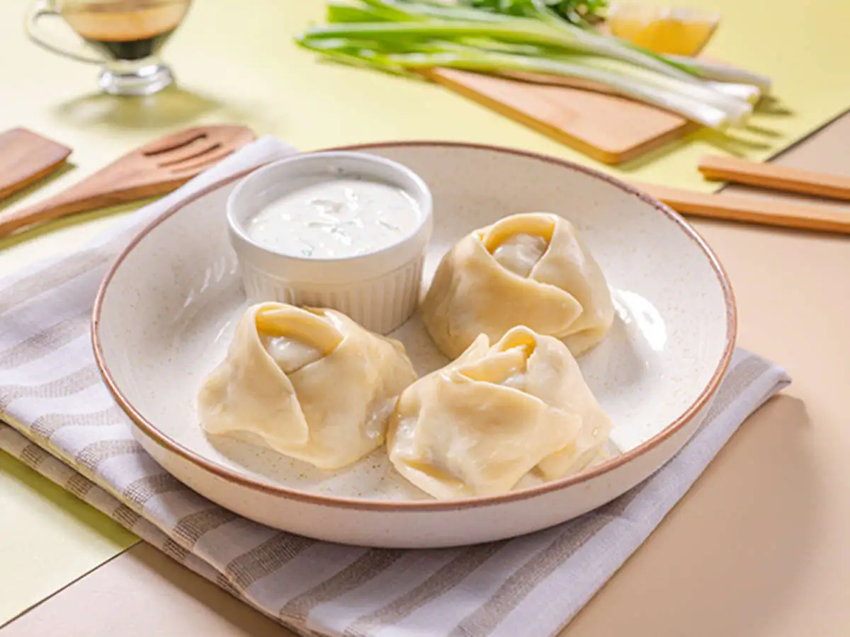 Манты со свининой и говядиной 3 шт