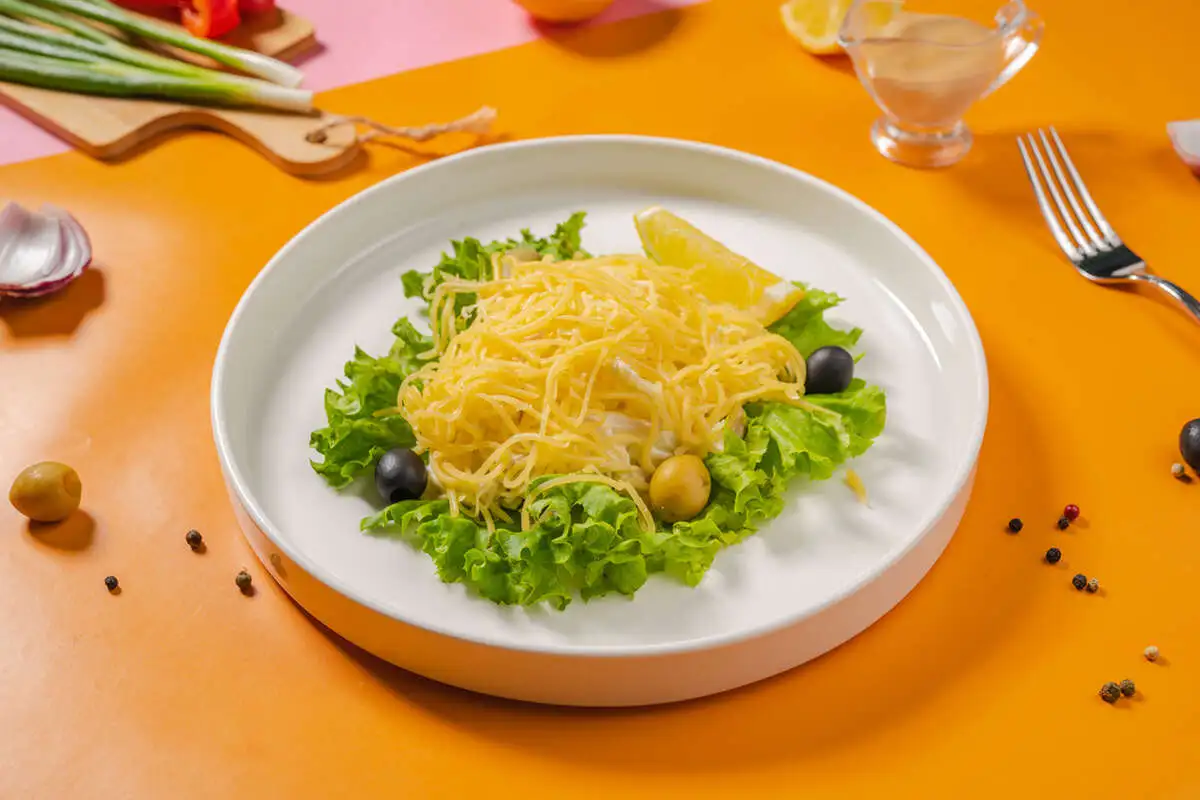 Салат из кальмаров