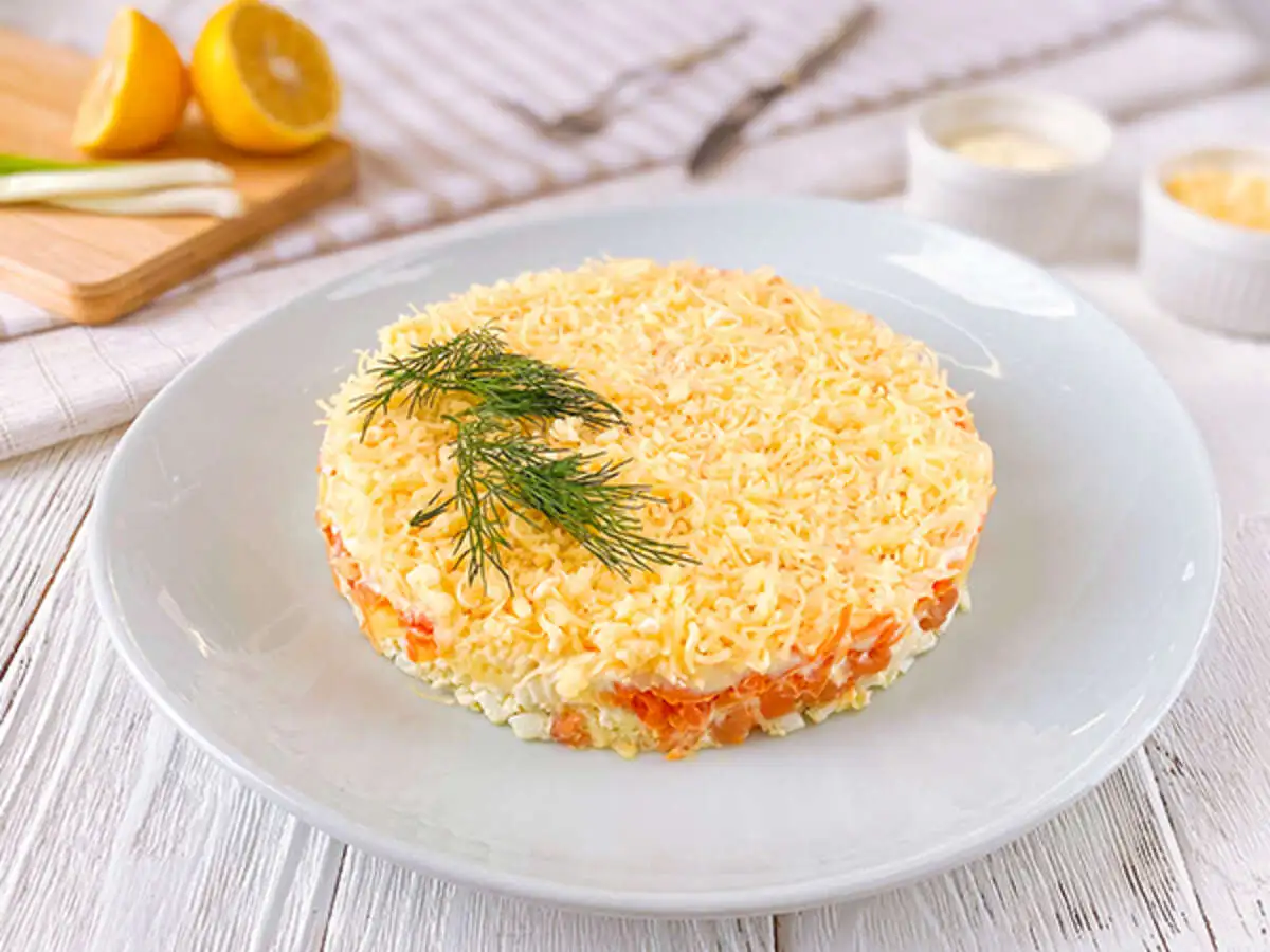 Салат Мимоза с сёмгой