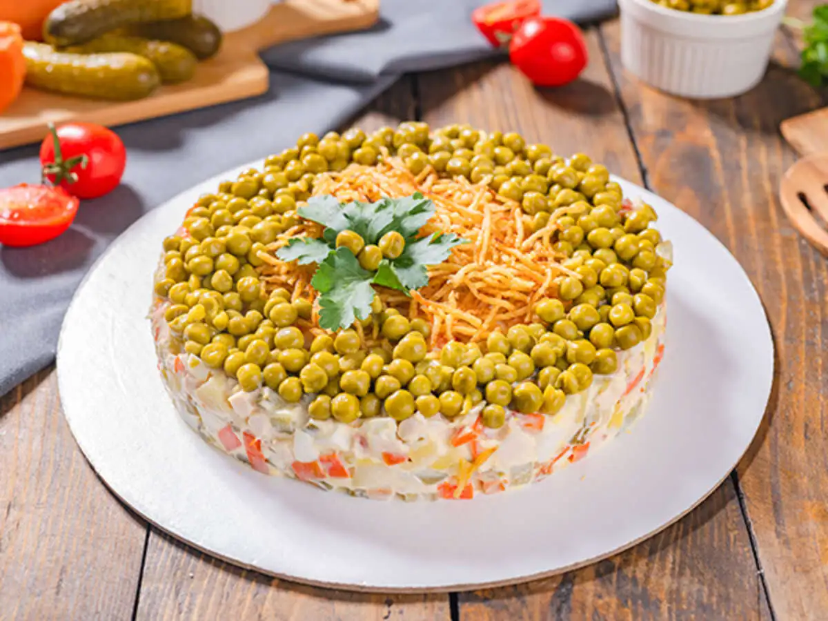 Оливье с курицей