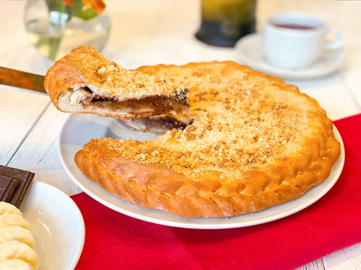 Пирог с бананом и шоколадом