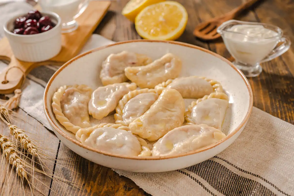 Вареники с вишней замороженные, весовые