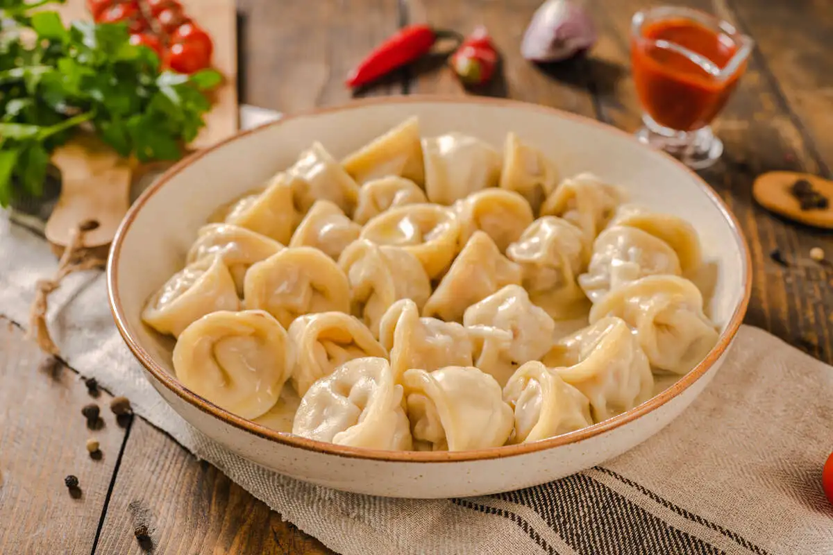 Пельмени со свининой и говядиной замороженные, весовые