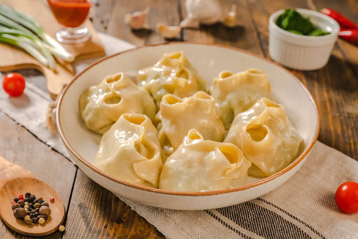 Манты с курицей и шпинатом замороженные, весовые