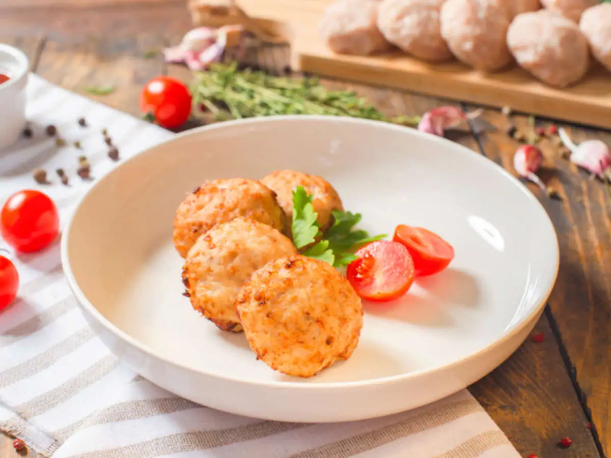 Тефтели из курицы замороженные