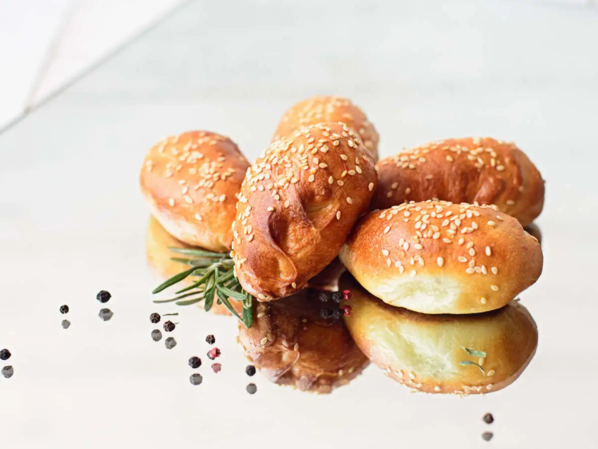 Пирожок с мясом 1 шт.