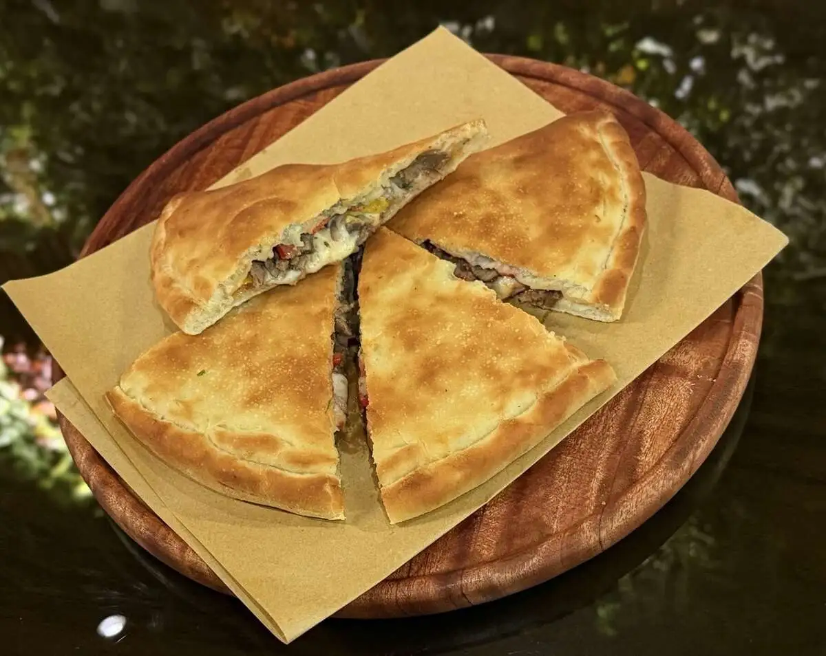 Пицца Кальцоне / Pizza Calzone
