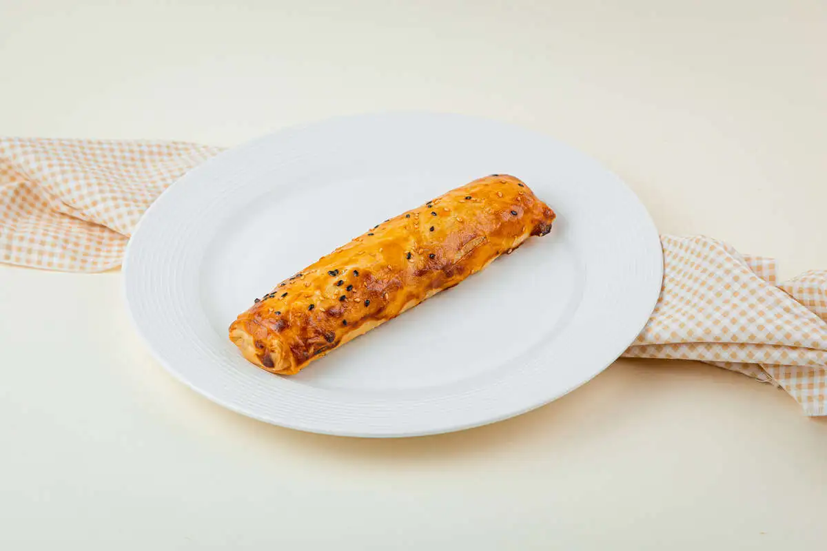 Бурек с листьями свеклы