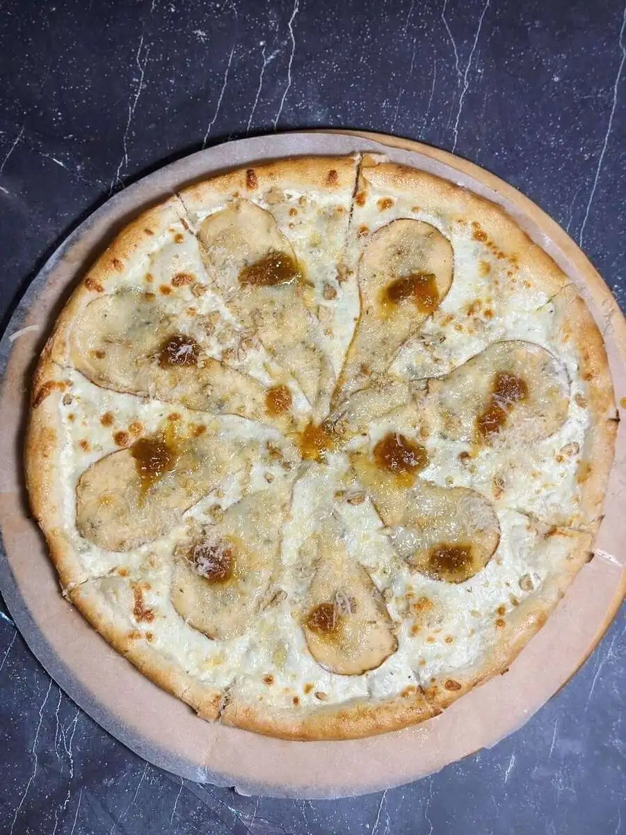 Груша и горгонзолла