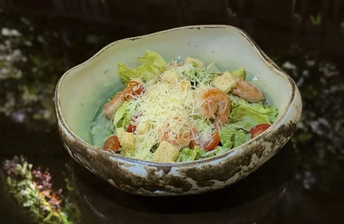 Цезарь с креветками / Caesar with shrimps