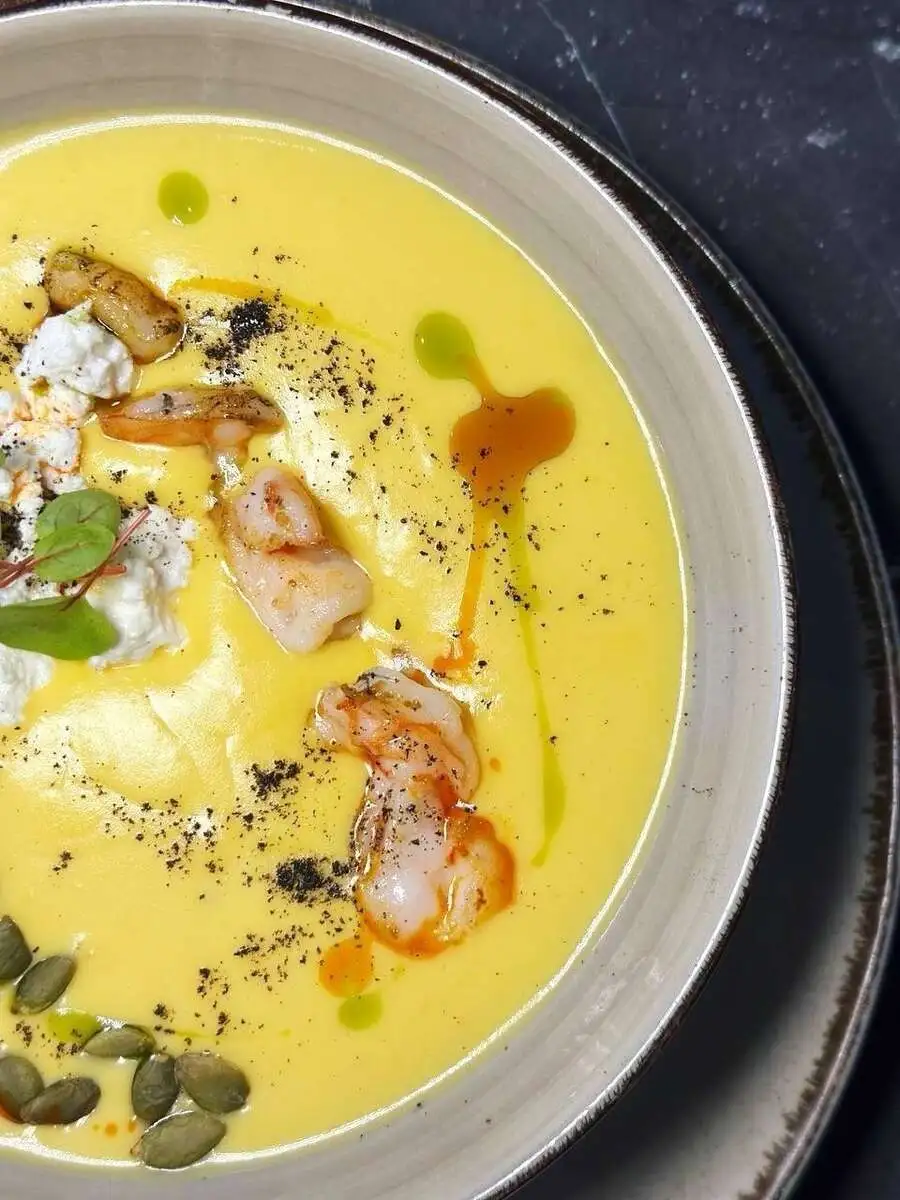 Тыквенный крем суп с креветками и кокосовым молоком