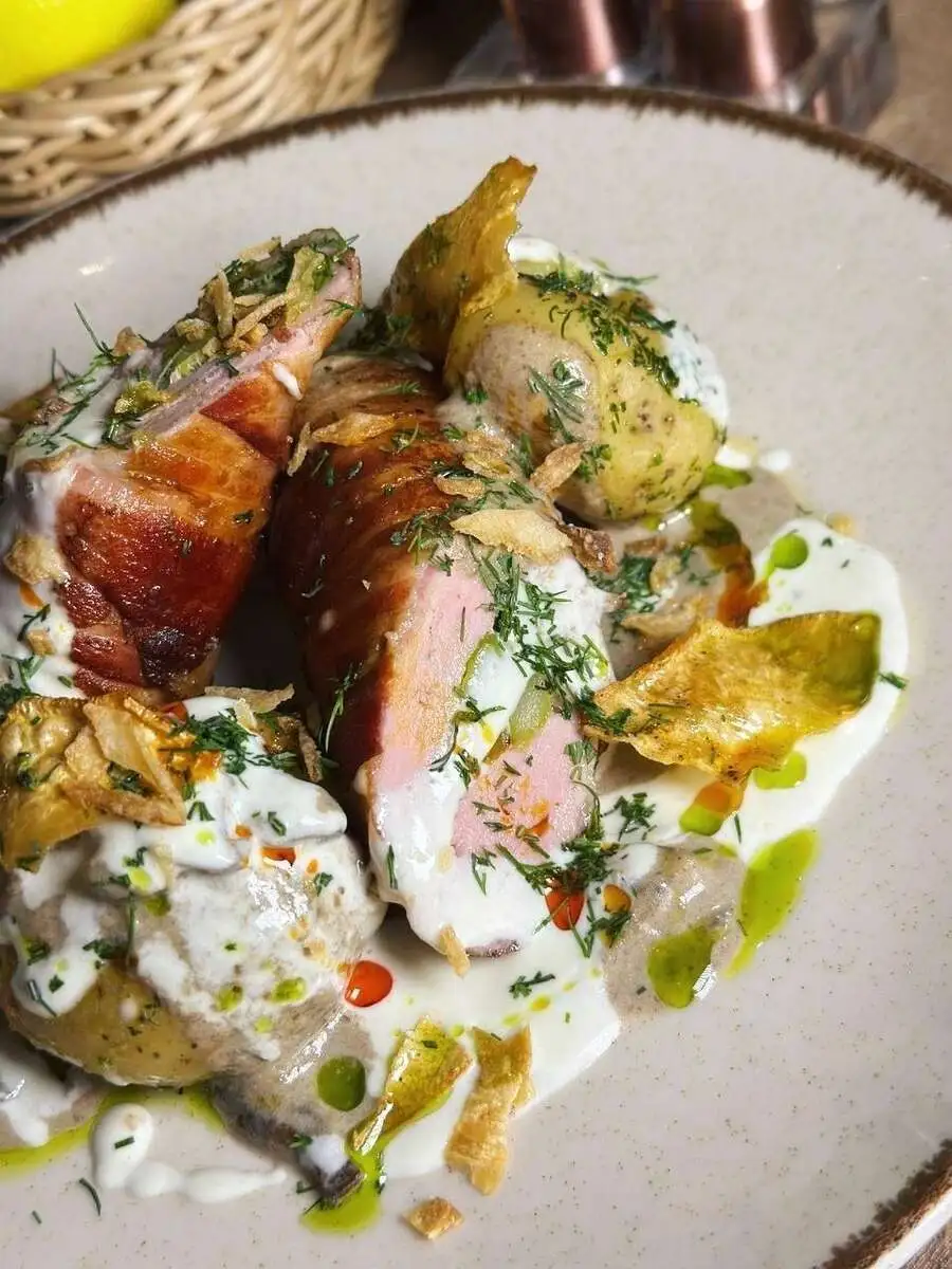 Поркетта из свиной вырезки