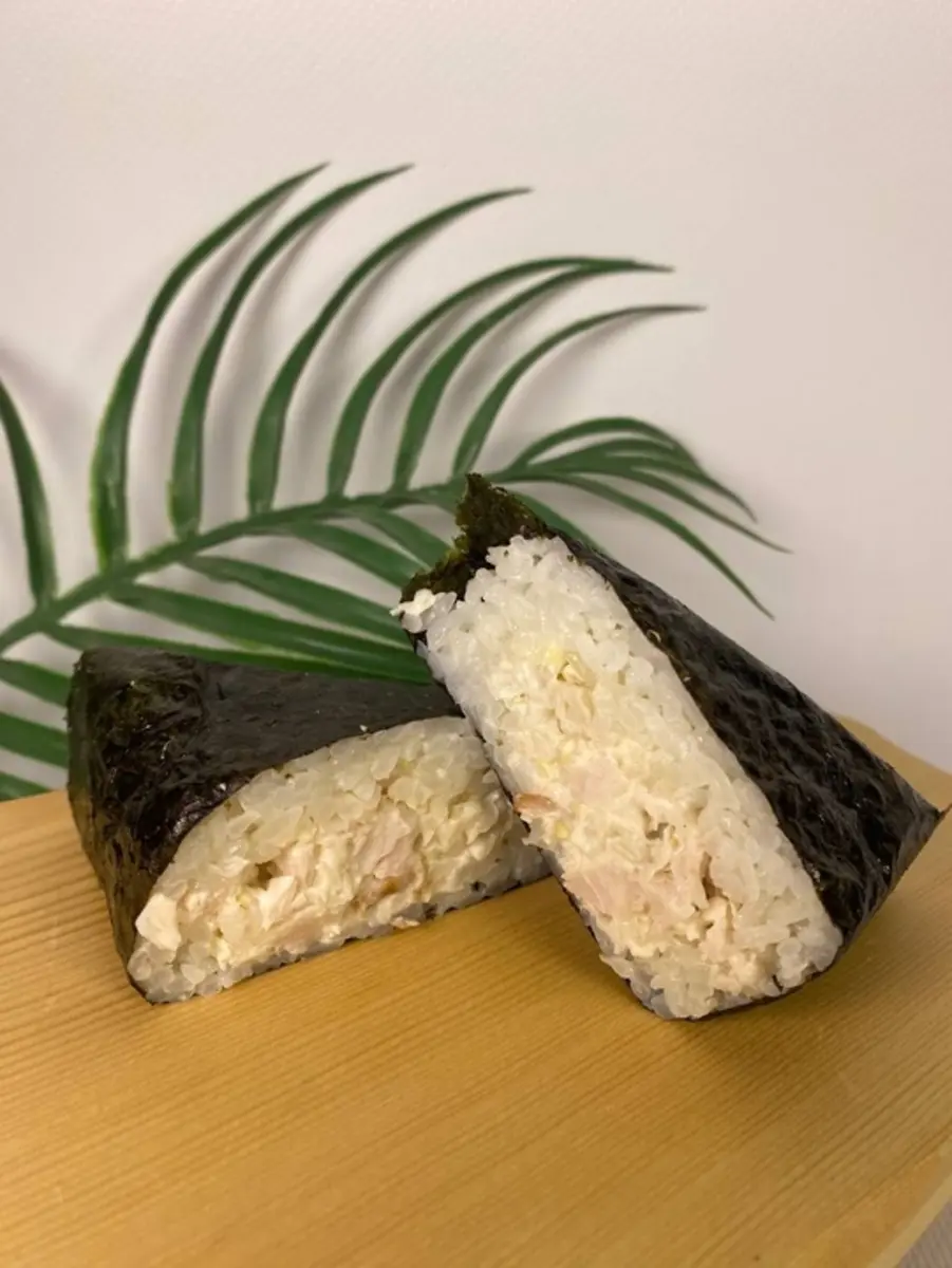 Онигири с курицей