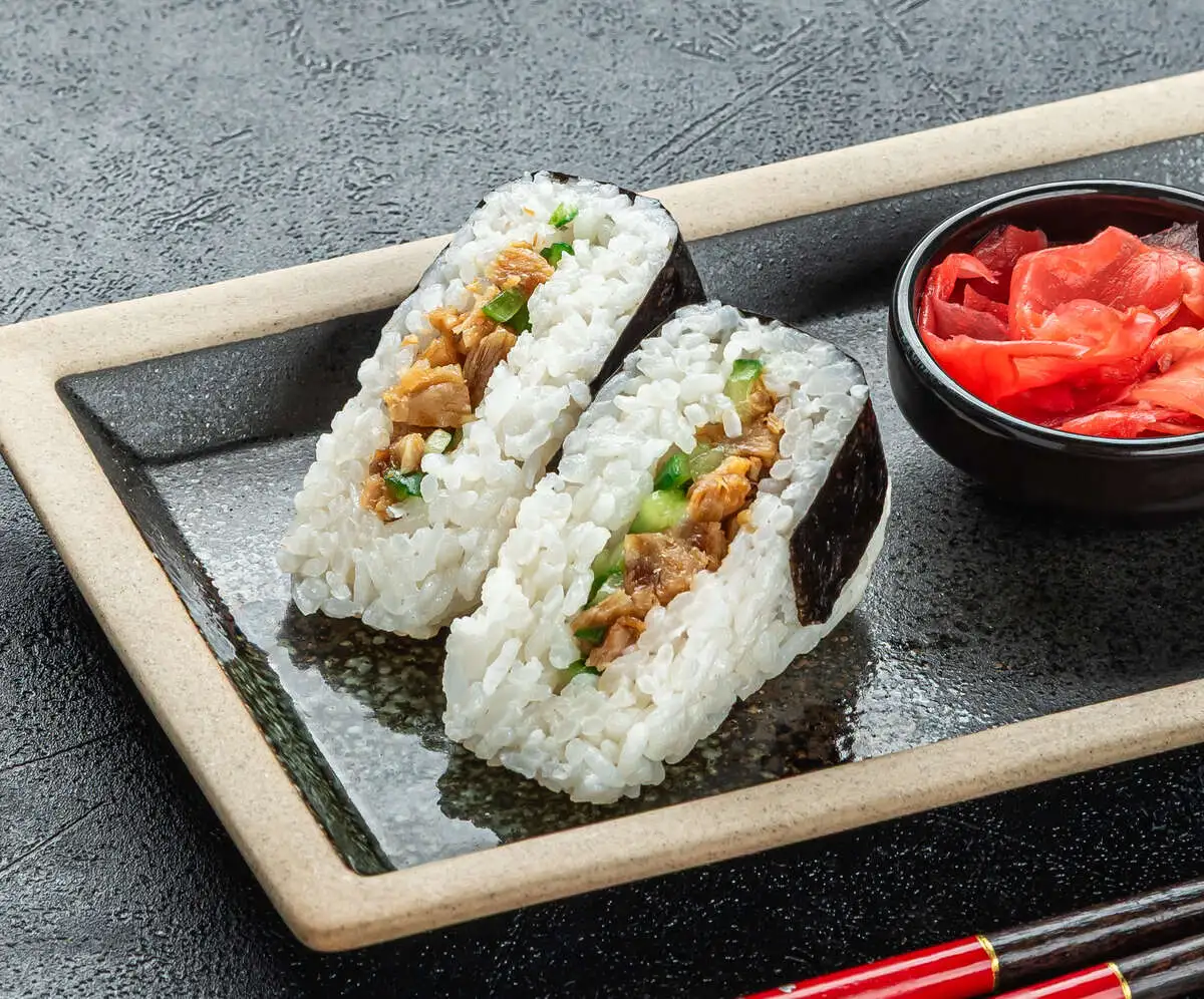 Онигири угорь