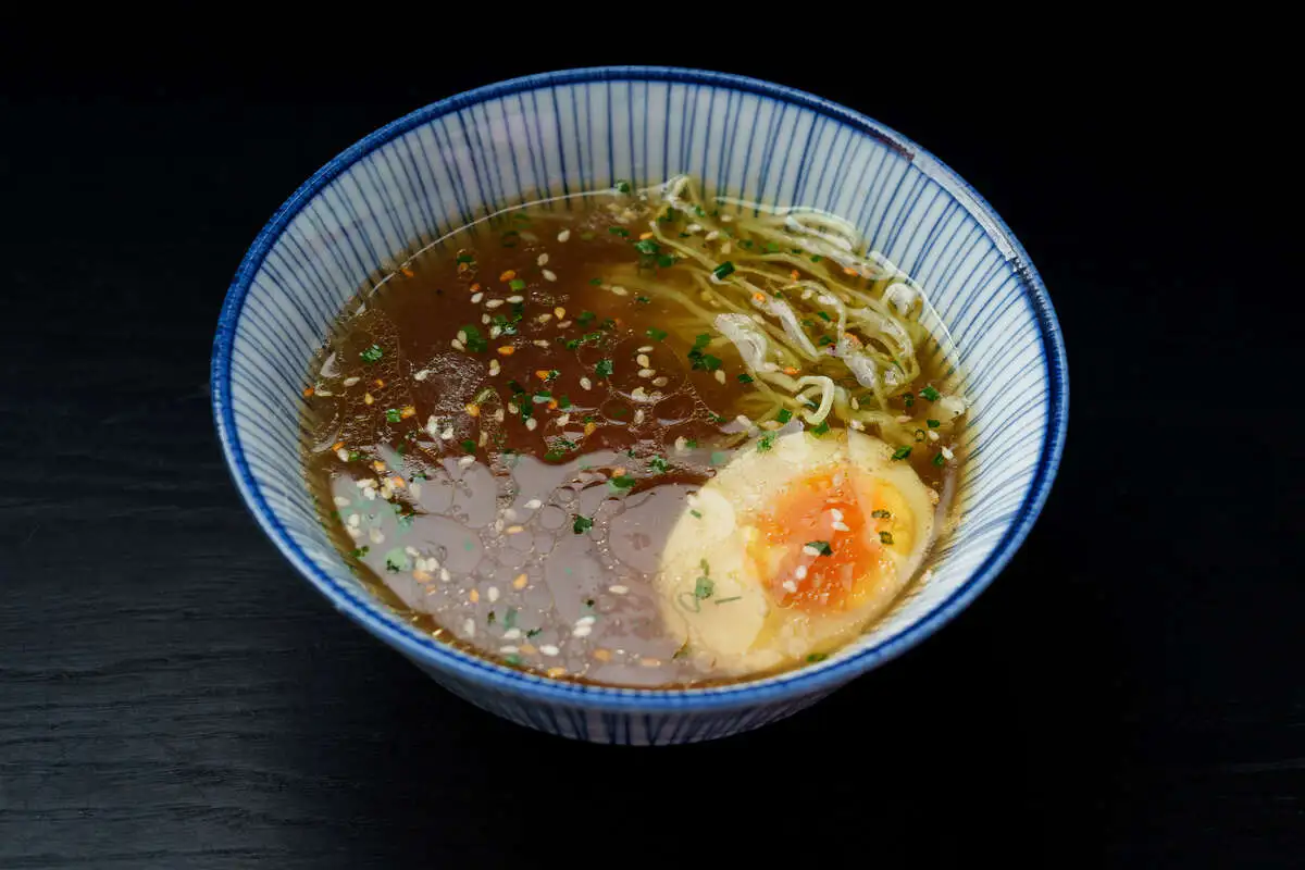 Суп кимчи с яйцом и говядиной