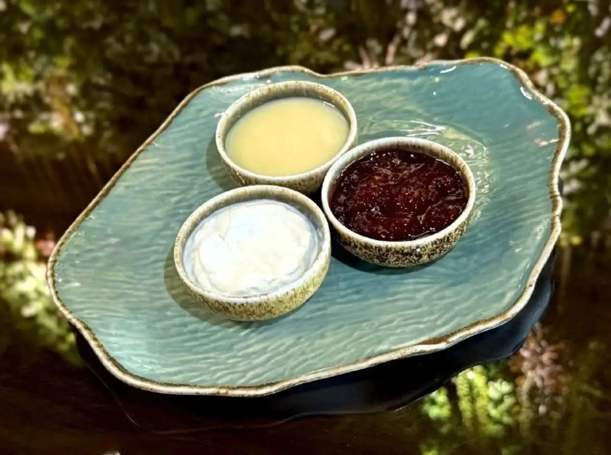 Варианты добавок к блинам / Options for pancake toppings 