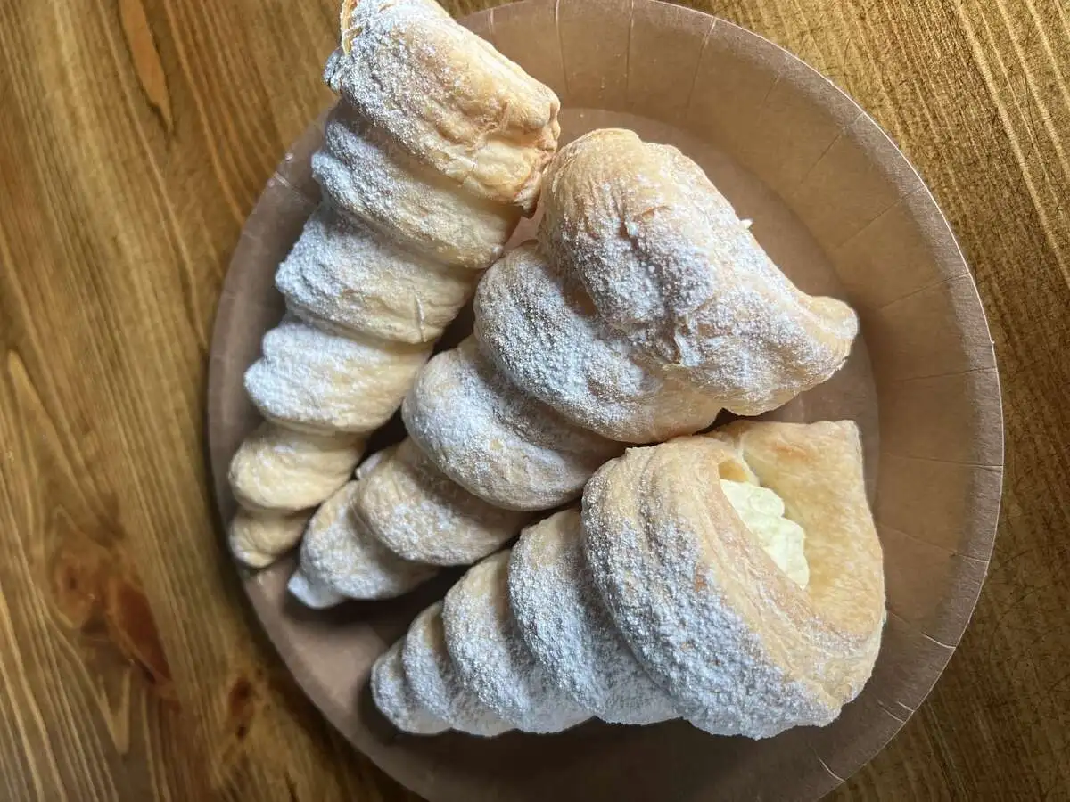 Тубуле с персиком